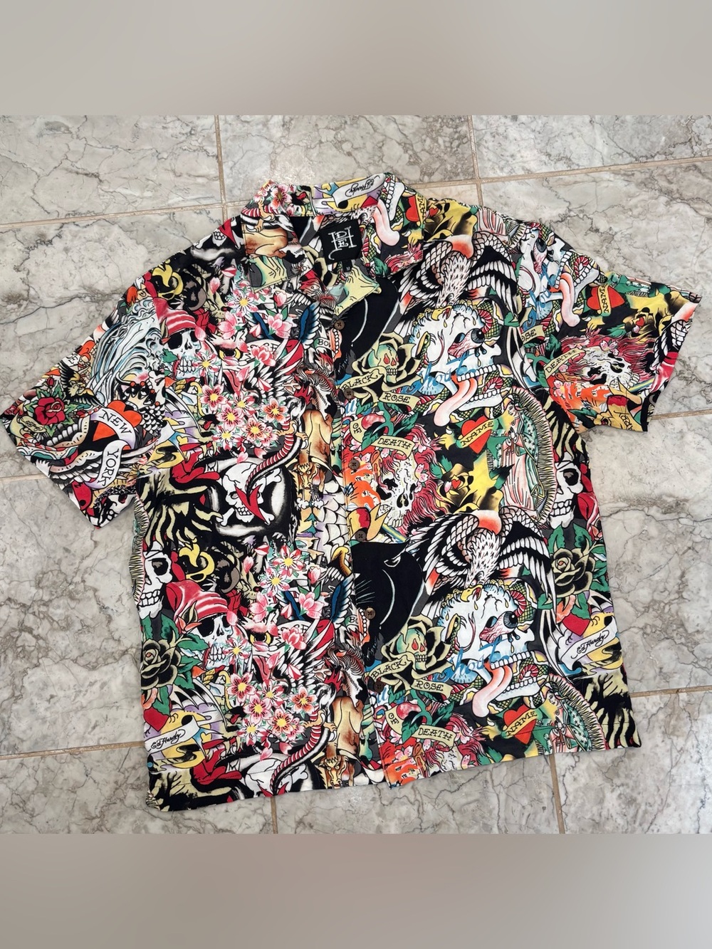 Ed Hardy Mens Button Up Hawaiian Shirt Art American Tattoo Size M Medium